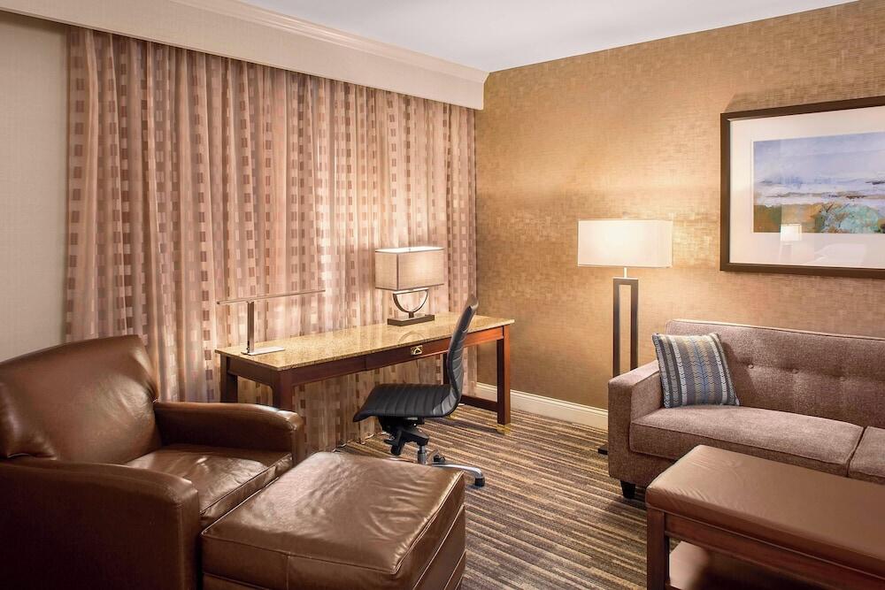 Picture of Sheraton Suites Akron Cuyahoga Falls