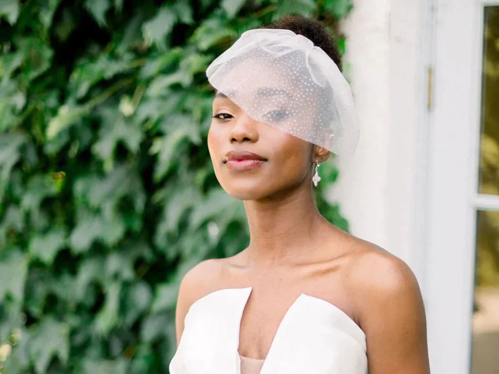 Tessa Kim Mini Birdcage Veil Bridal Ivory / Left Side (Shown)