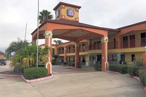 Picture of Motel 6 Tomball