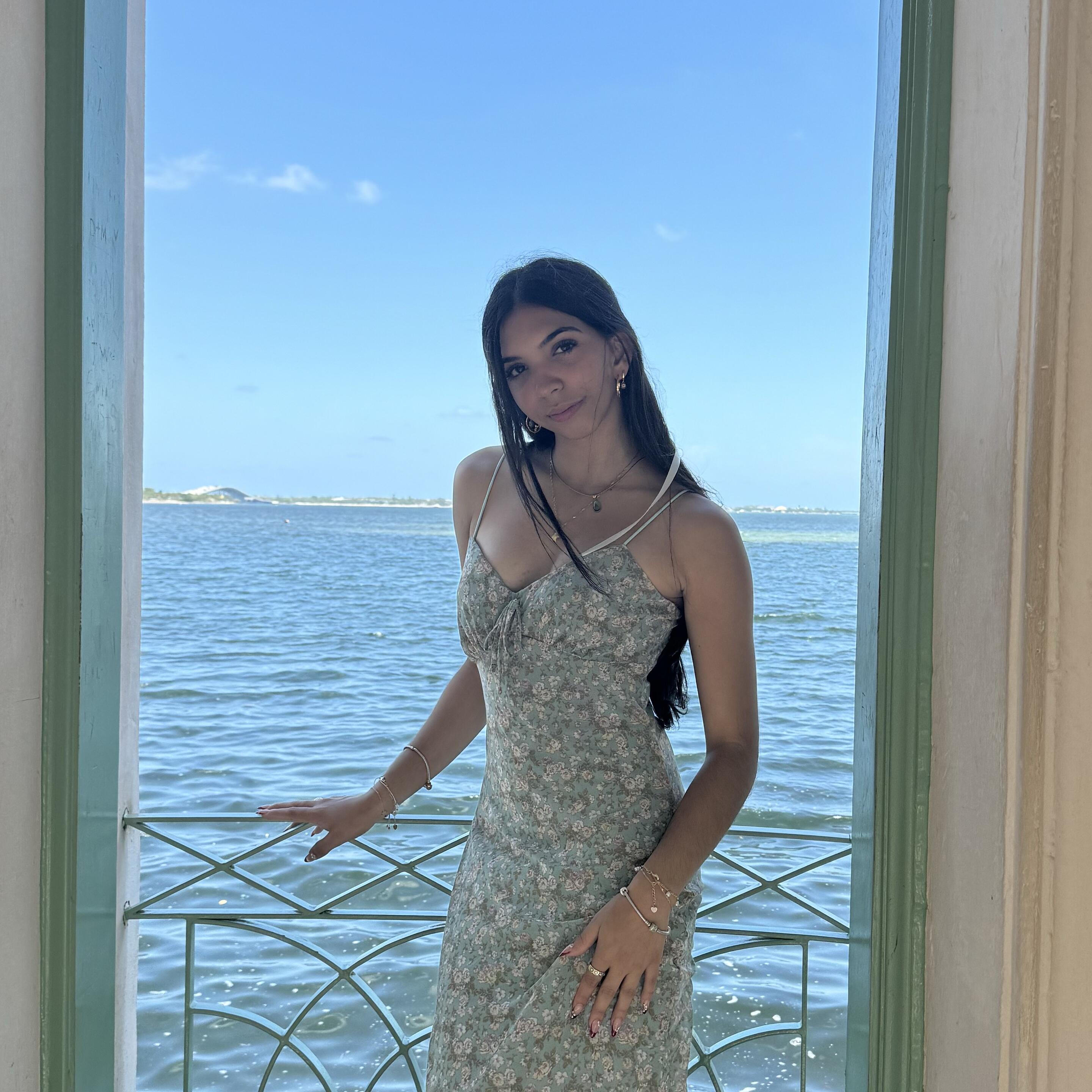 Melanie Valladares 