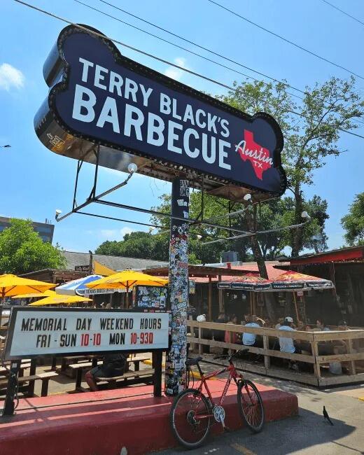 Picture of BBQ at Terry Black's Barbecue