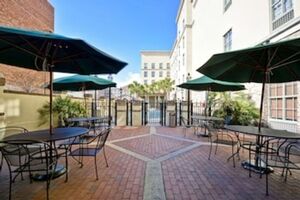 Picture of Hampton Inn & Suites Savannah Historic District