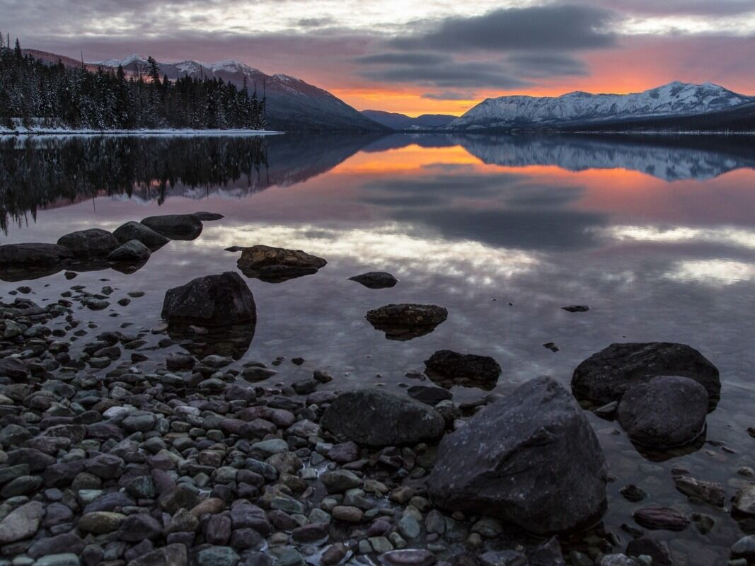 Picture of Lake McDonald Lodge