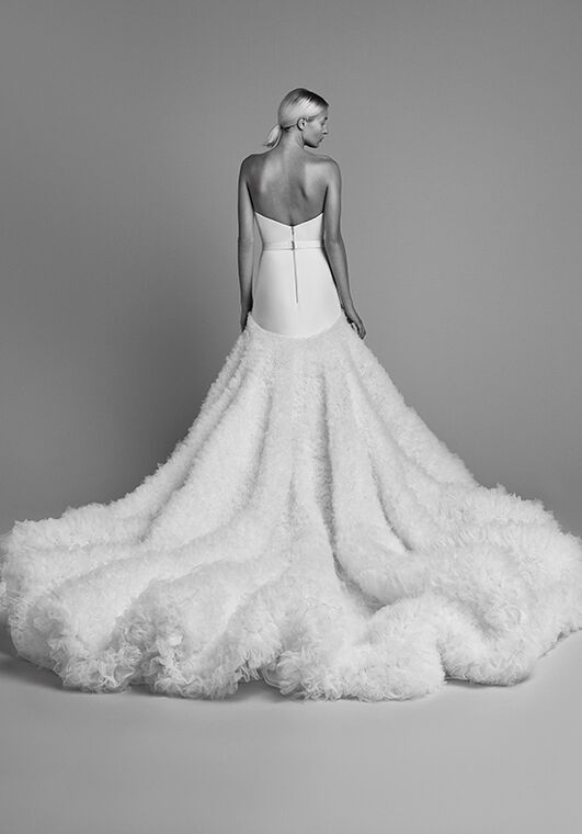 Viktor&Rolf Mariage CRYSTALLISED TULLE FUR GOWN Ball Gown Wedding Dress - 3