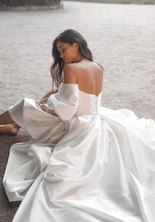 Olivia Bottega Mikado Wedding Dress Rosana with Detachable Train Ball Gown Wedding Dress - 2