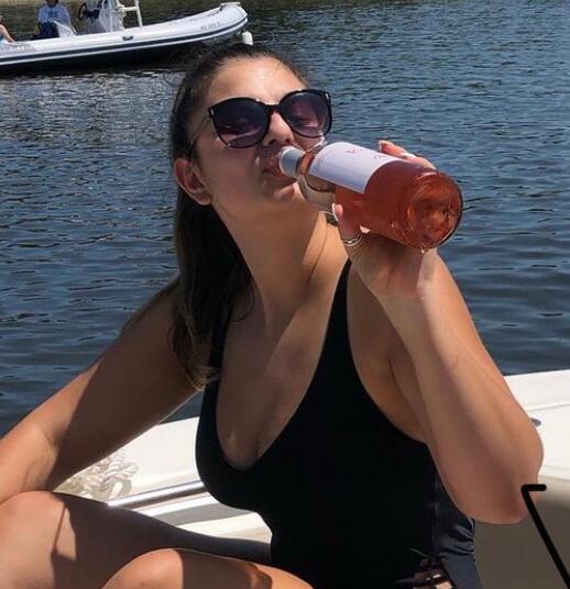 Elaina Karageorgis