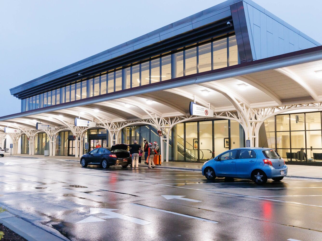 Picture of Fayetteville Regional Airport (FAY)