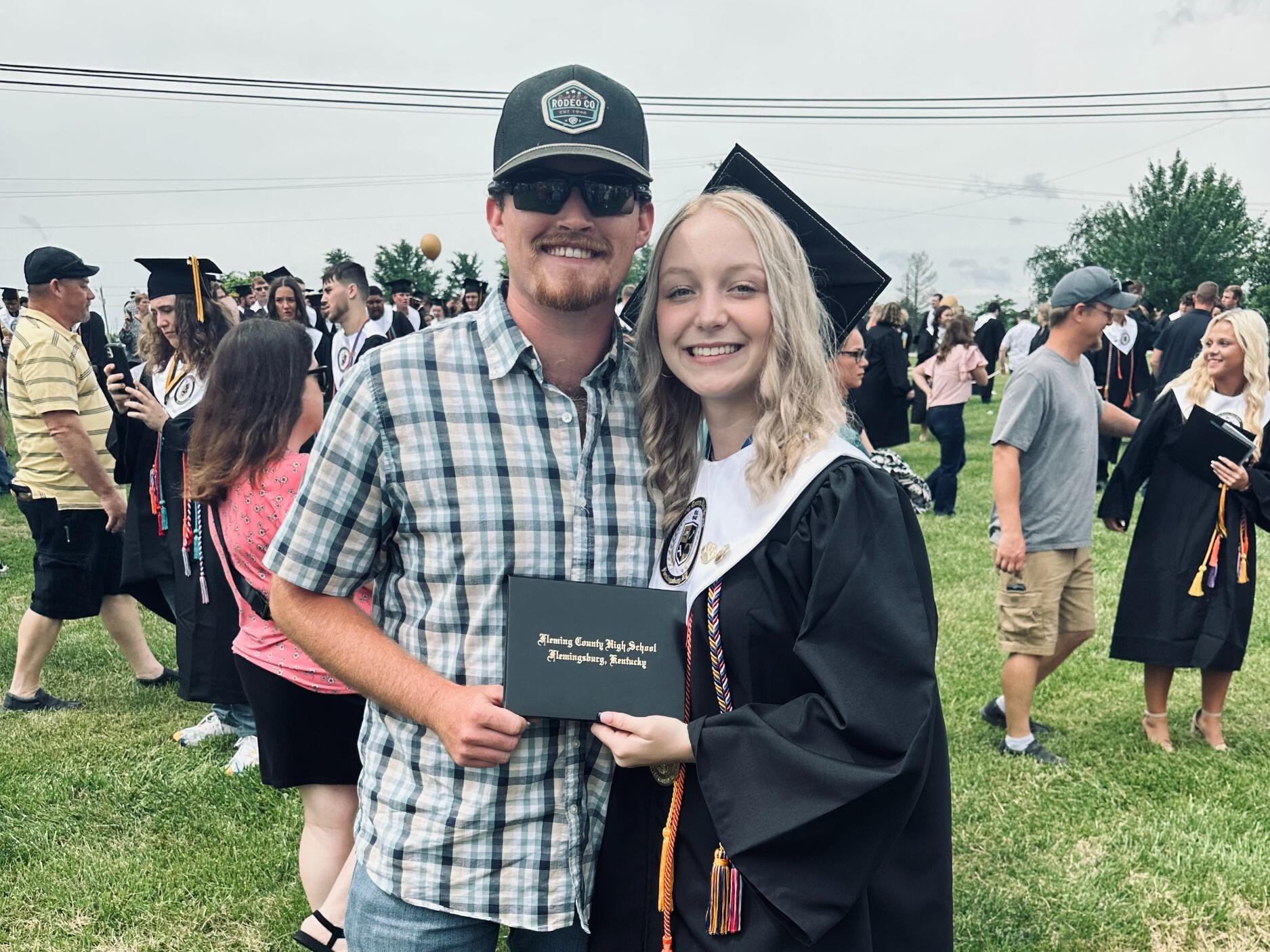 Picture of Lauralees graduation 