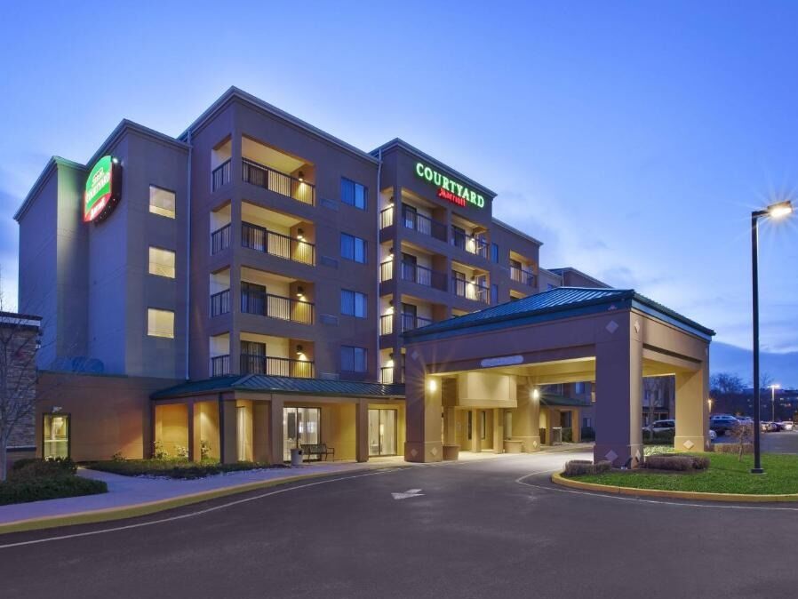 Picture of Courtyard Somerset