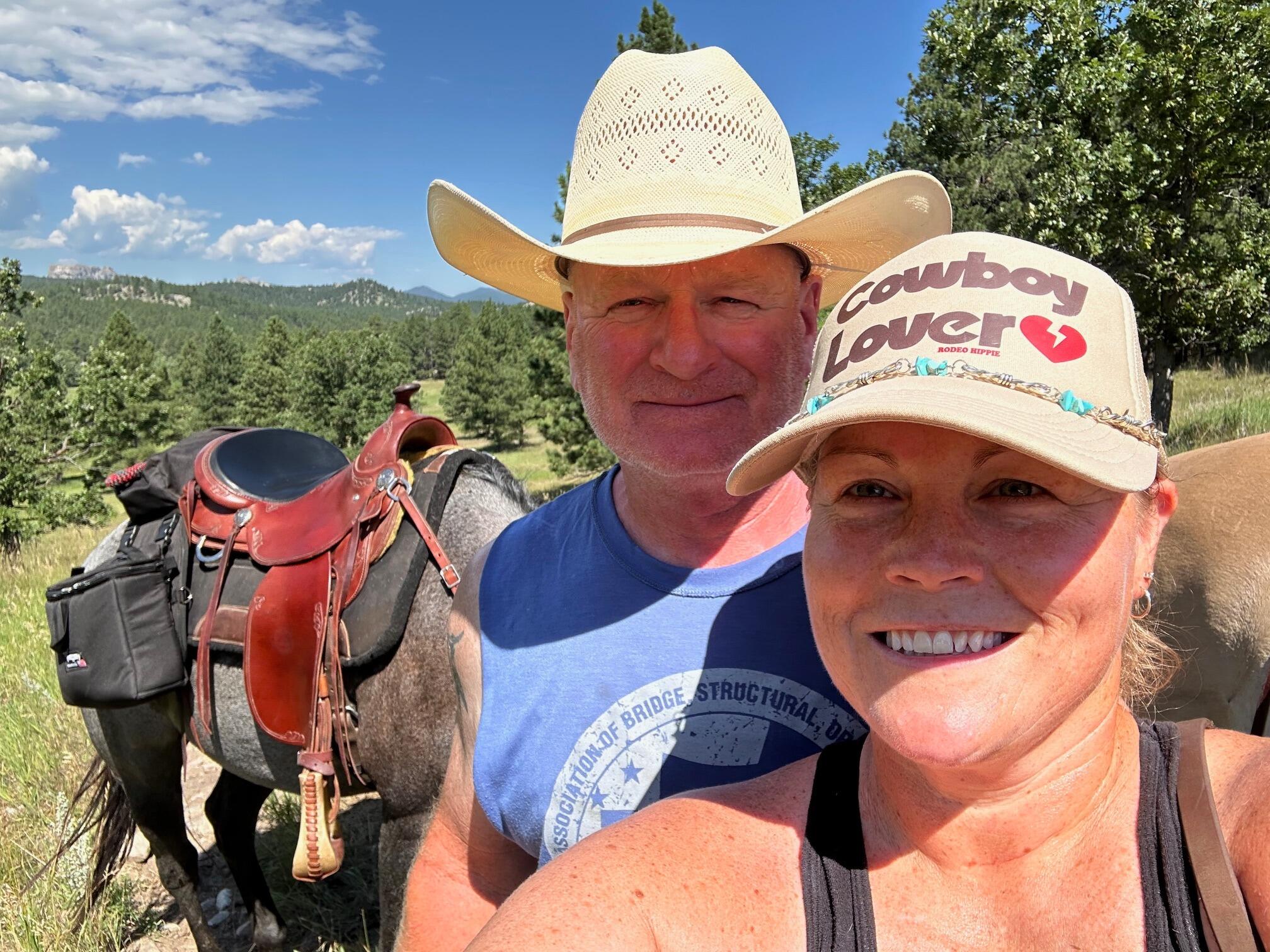 We loaded up the horses and the sixsome traveled to the Elk Haven horse camp in South Dakota. Nothing is better than riding horseback through the prairies, National monuments in the background, on trails that only hoof/foot have traveled.