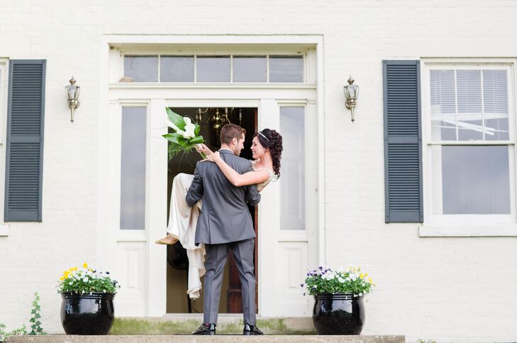 Through decorating with a soft palette and elegant decor, a classic wedding filled with a touch of vintage came to life at Ivy Hills Country Club in N