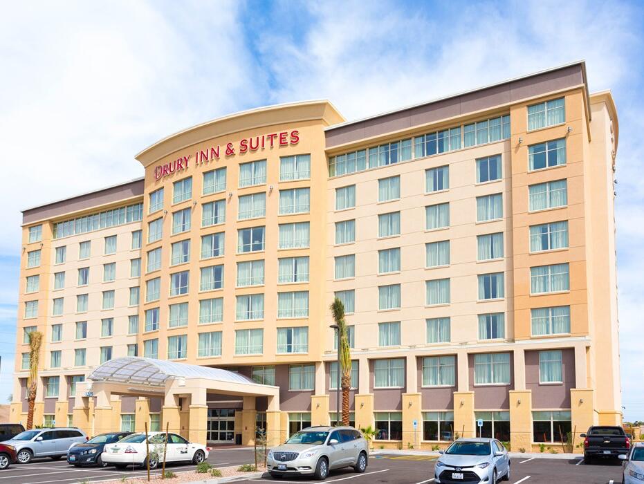 Picture of Drury Inn & Suites