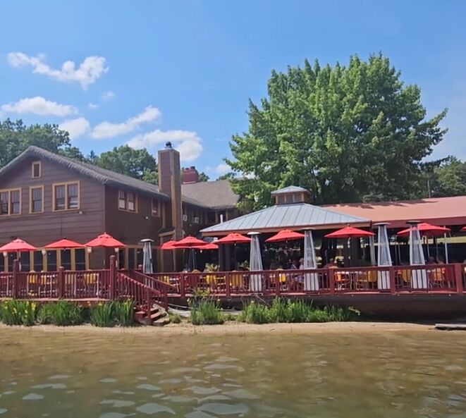 Picture of Bostwick Lake Inn
