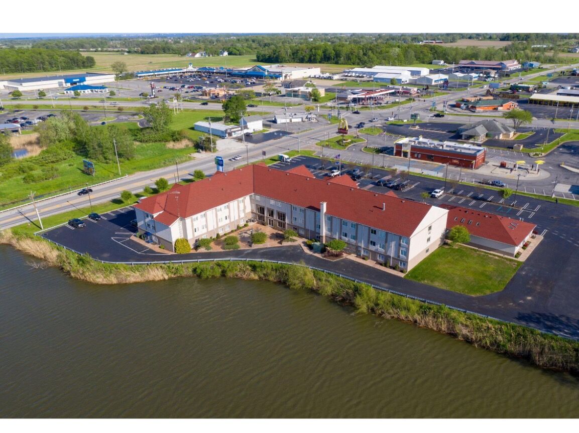 Picture of Holiday Inn Express & Suites Port Clinton-Catawba Island, an IHG Hotel