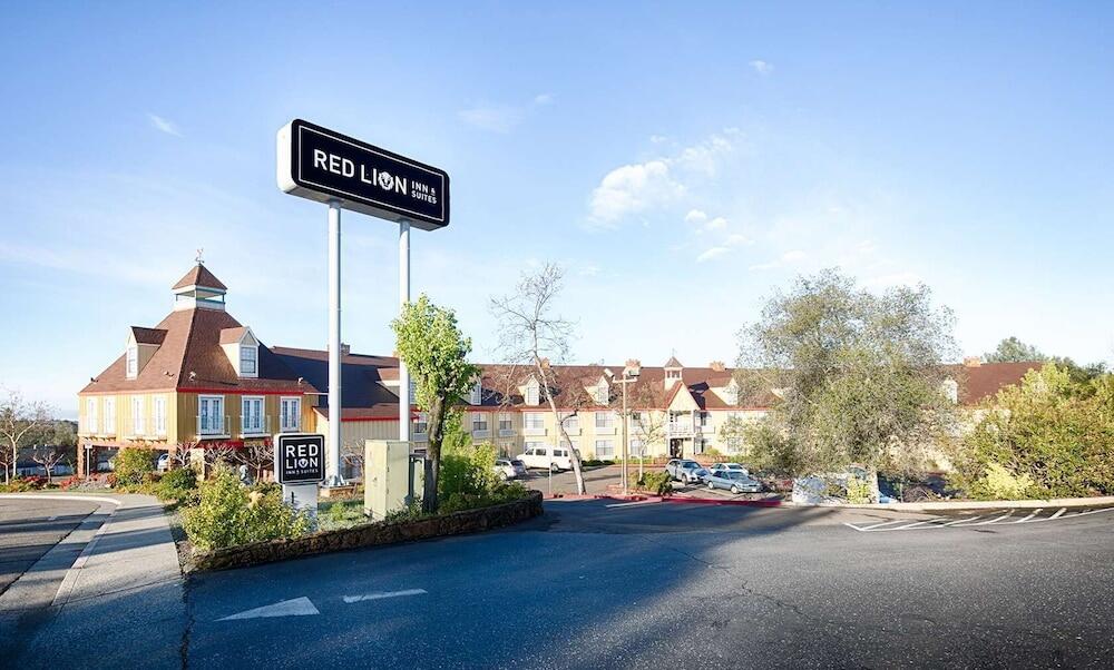 Picture of Red Lion Inn & Suites Auburn