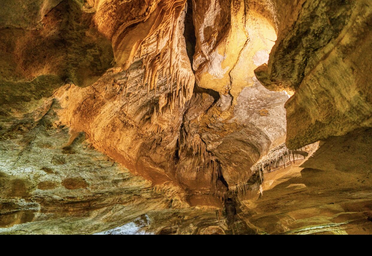Picture of Cave of the Winds Mountain Park