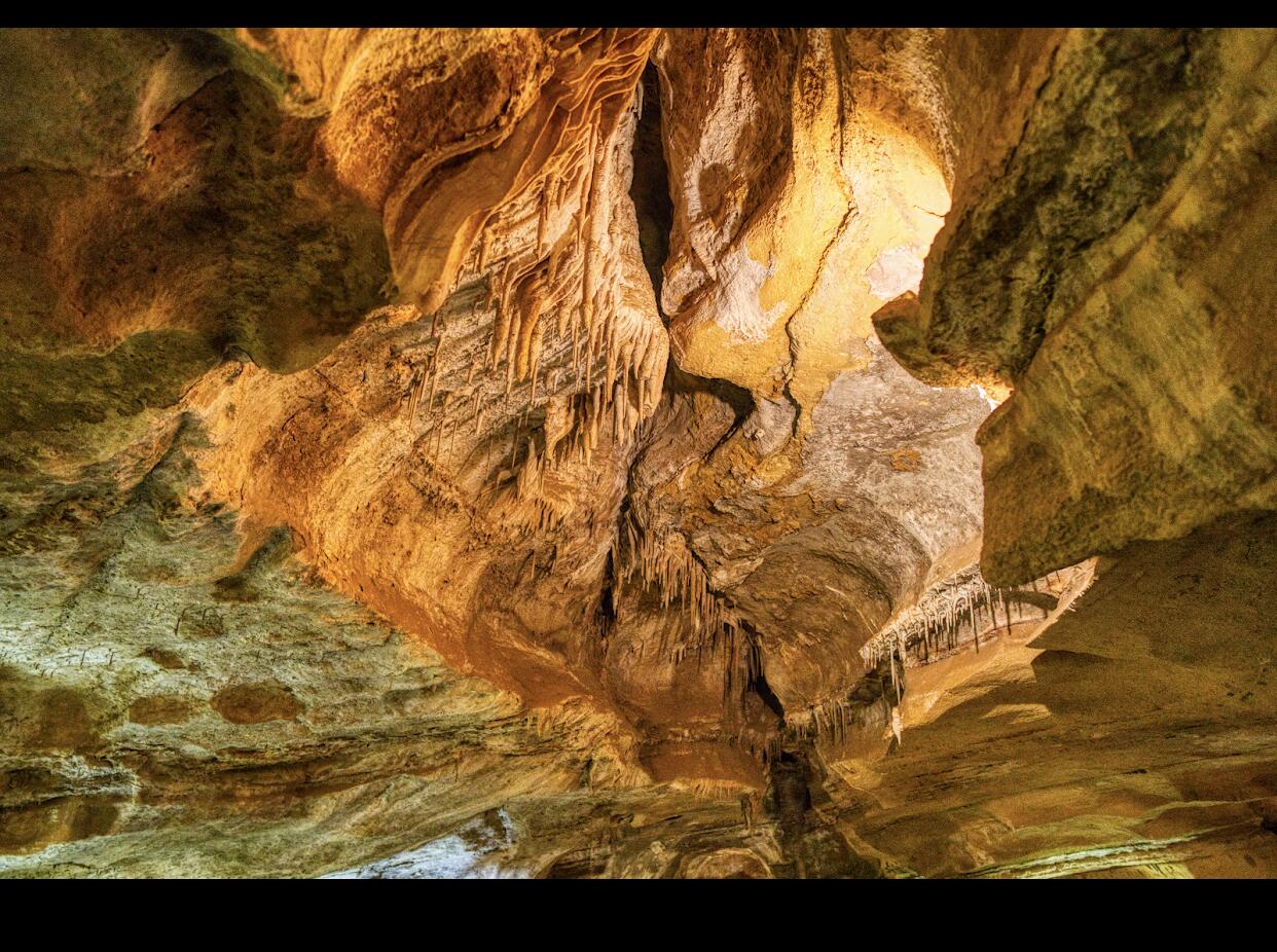 Picture of Cave of the Winds Mountain Park