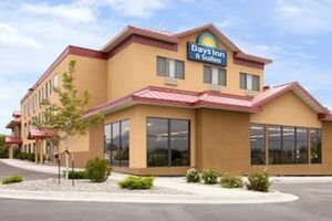 Picture of Days Inn & Suites by Wyndham Bozeman