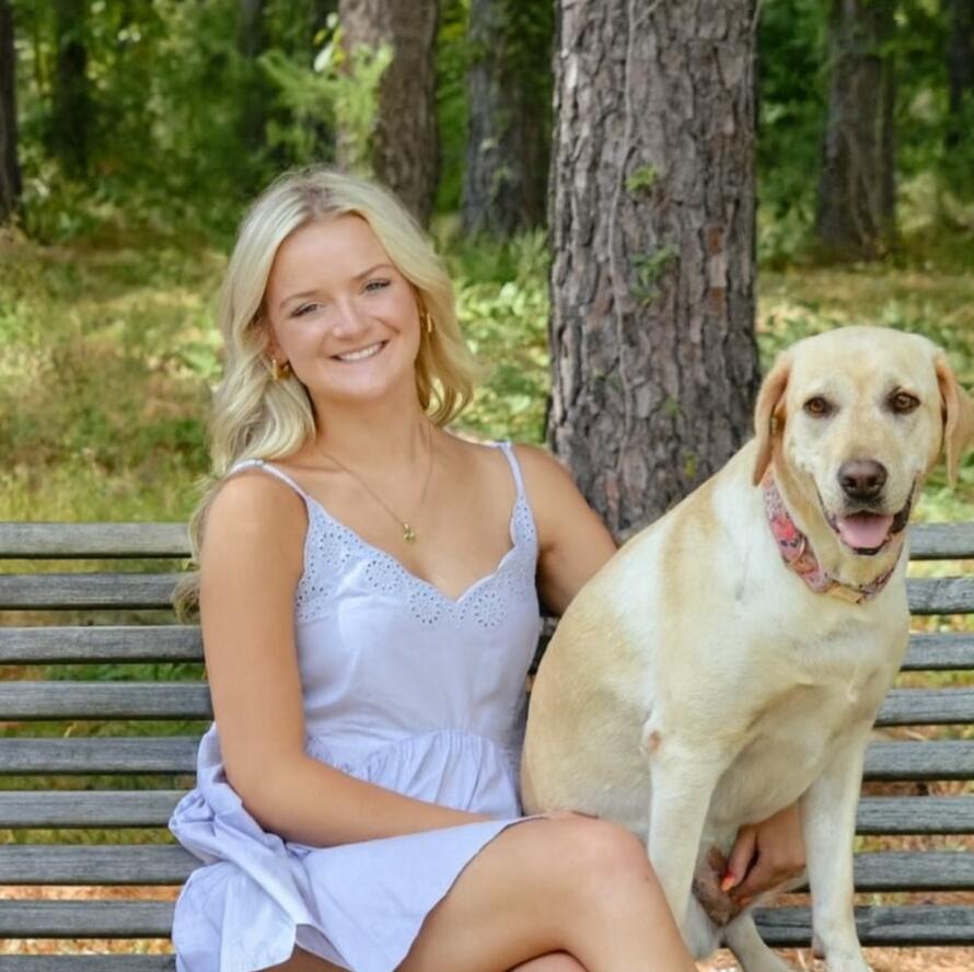Annalee Thompson 