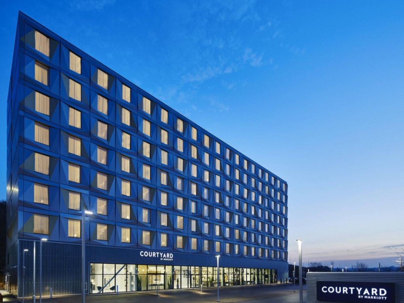 Picture of Courtyard by Marriott Luton Airport