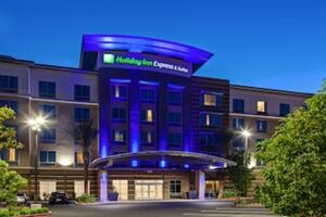Picture of Holiday Inn Express & Suites Anaheim Resort Area an IHG Hotel