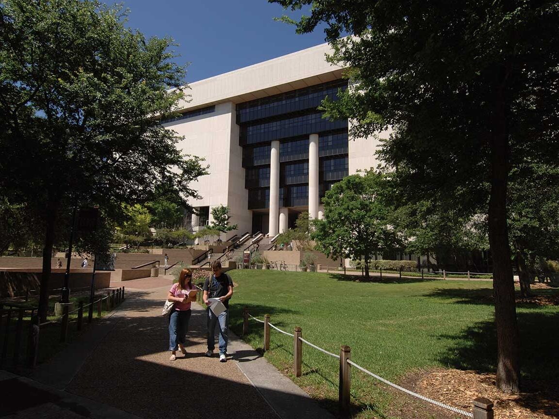 Picture of Albert B. Alkek Library