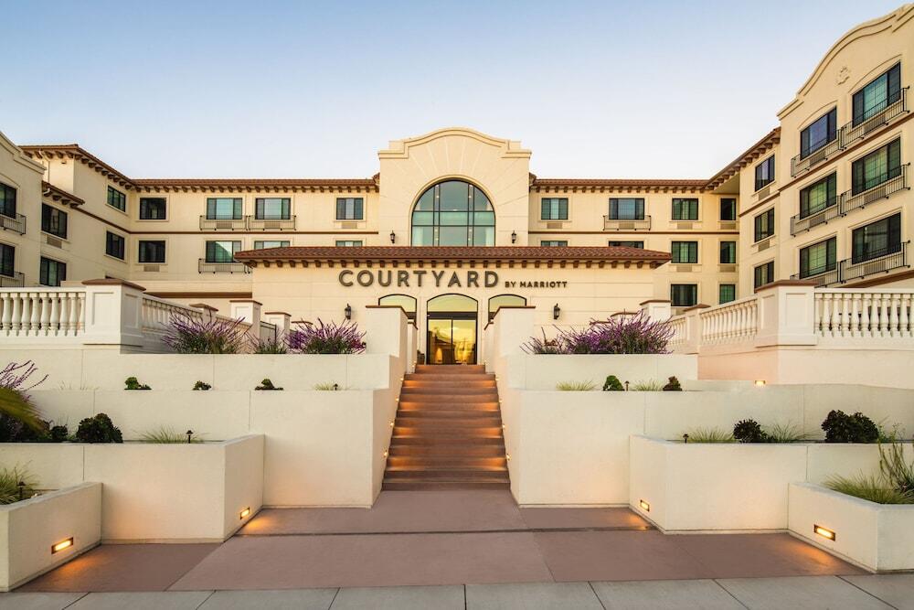 Picture of Courtyard by Marriott Santa Cruz