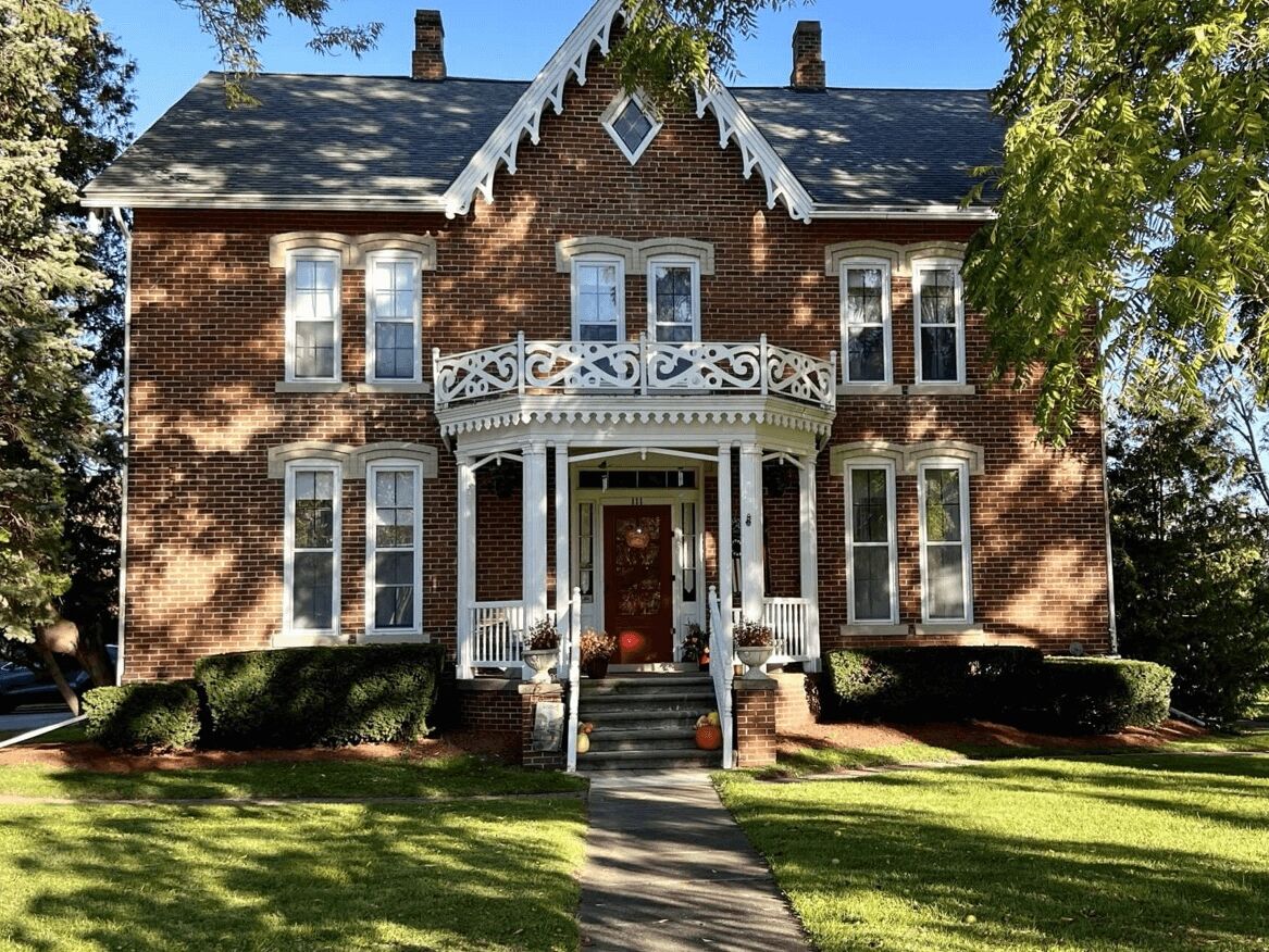 Picture of Raymond House Inn