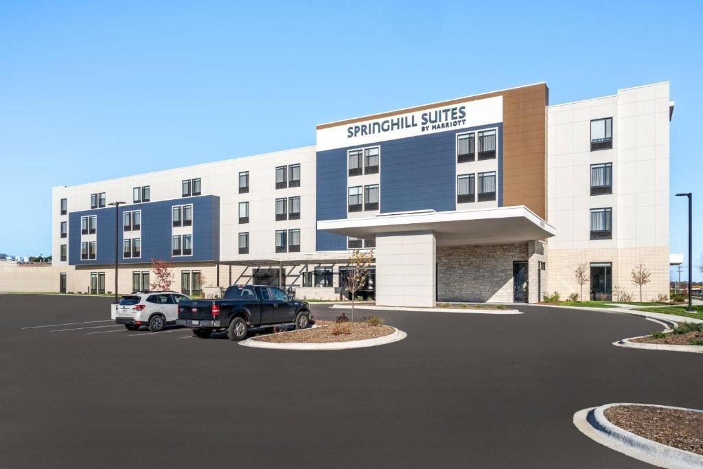 Picture of SpringHill Suites Menomonee Falls