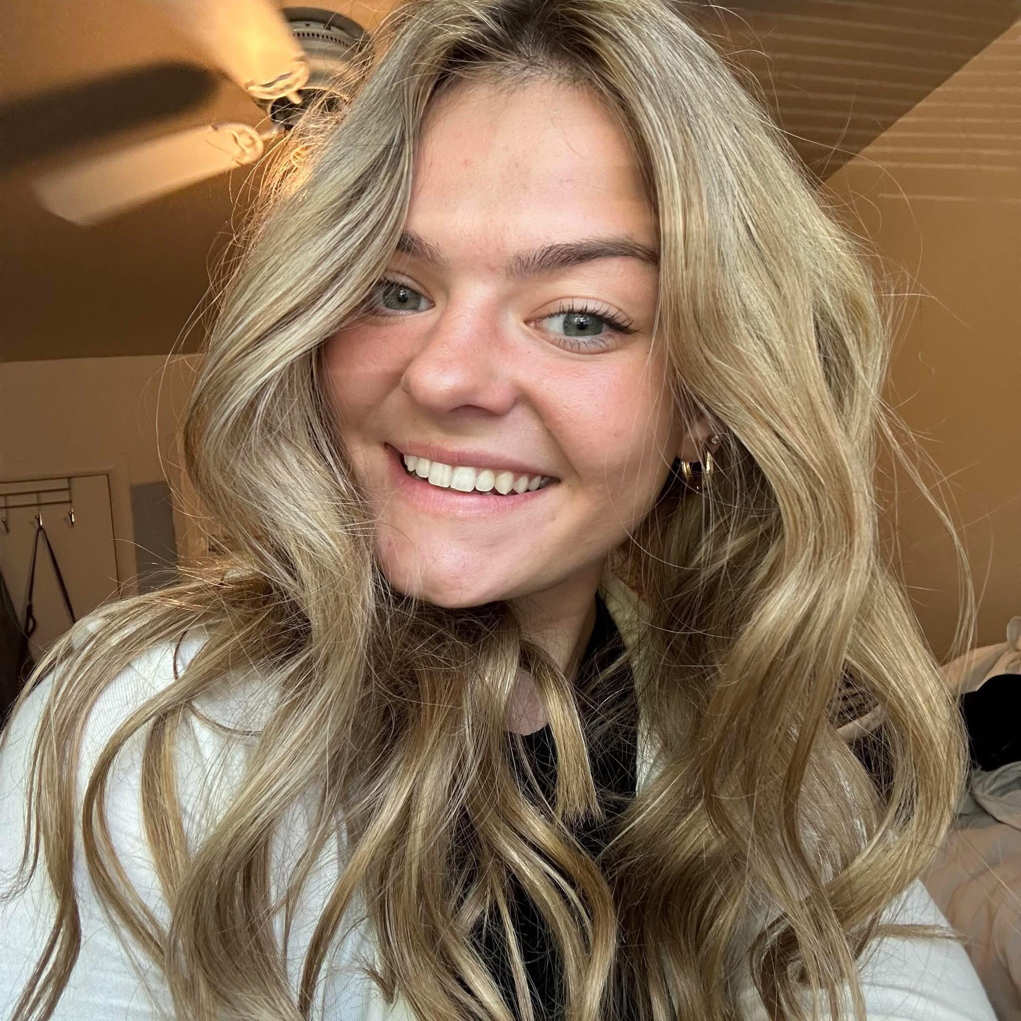 Alex DeVault 