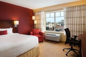 Picture of Courtyard by Marriott Downtown Ottawa