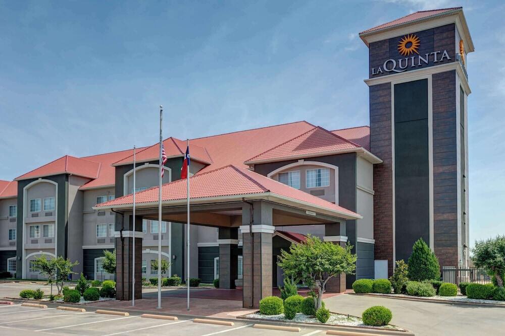 Picture of La Quinta Inn & Suites by Wyndham Weatherford