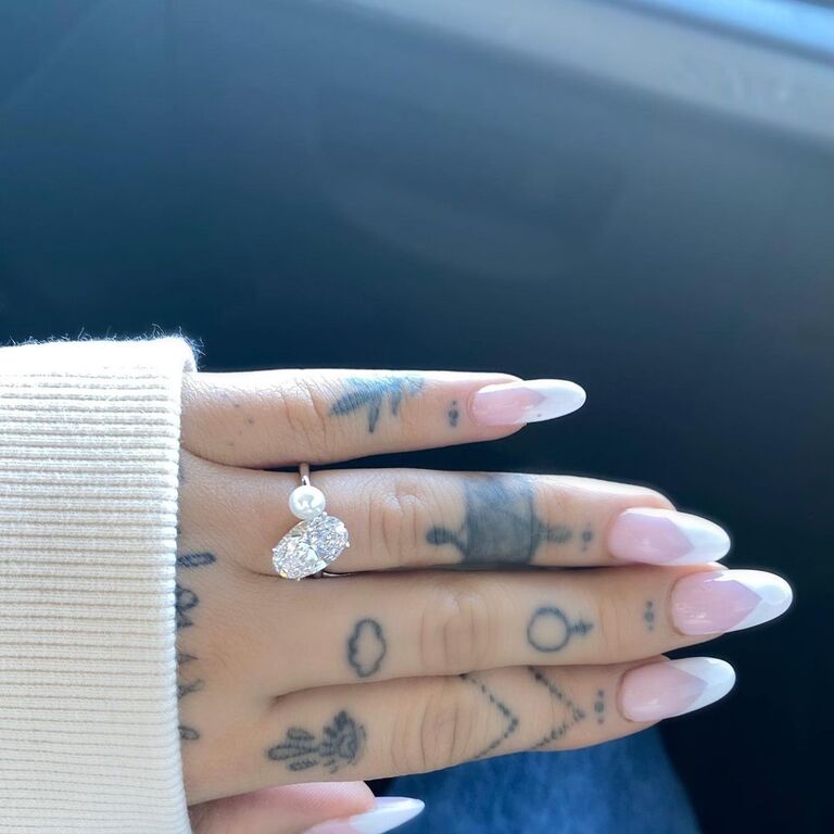 ariana grande engagement ring
