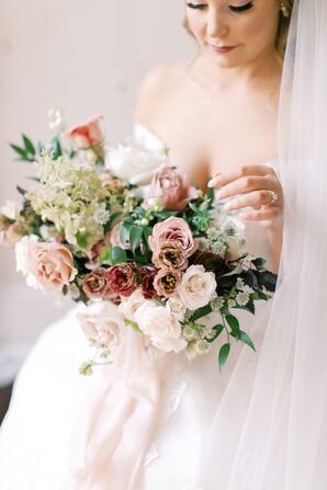Wedding Bouquet With Roses and Lisianthus