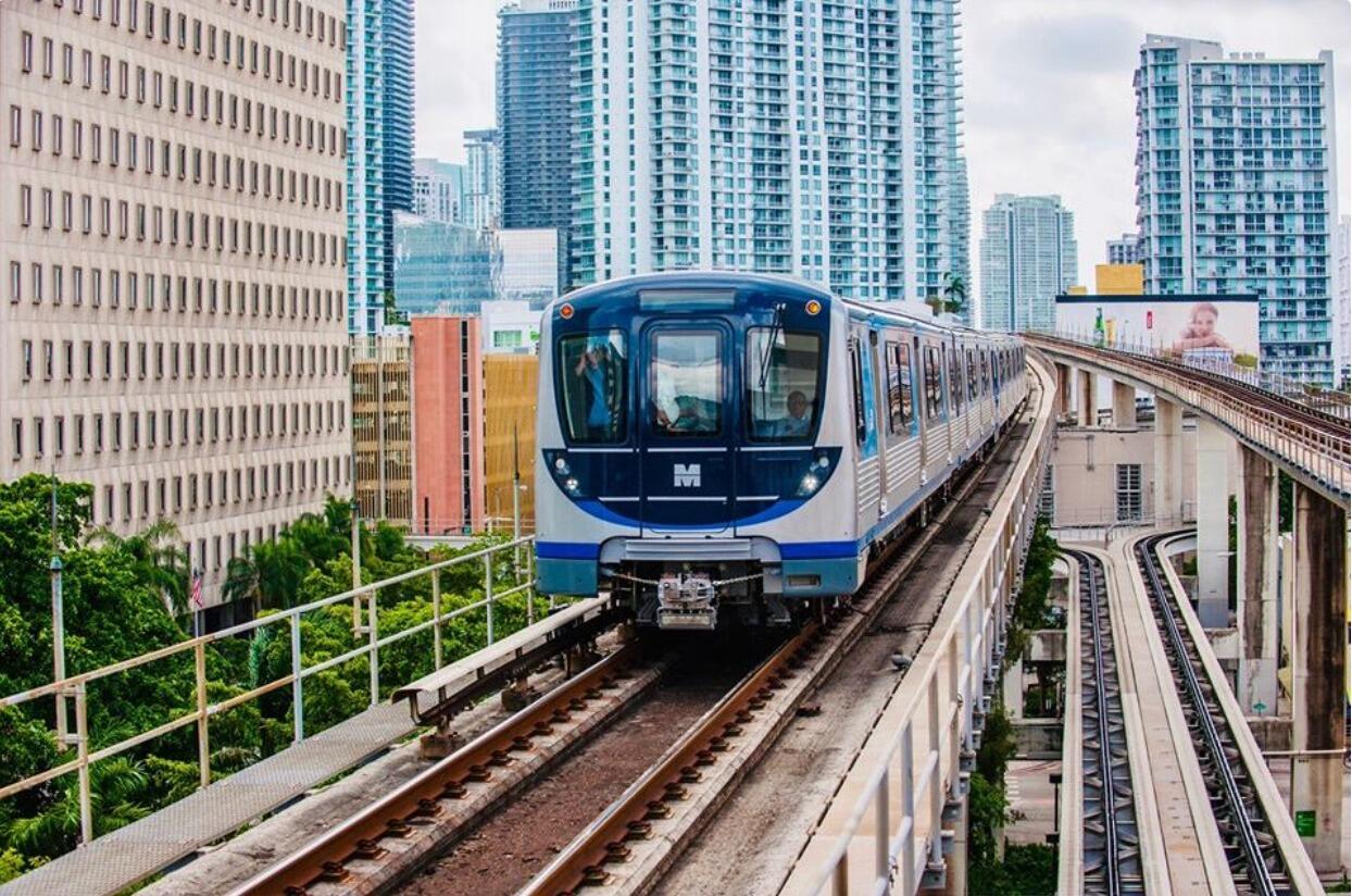 Picture of Metrorail  & Metromover
