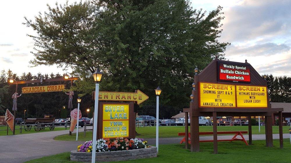 Picture of Silver Lake Twin Drive In Theatre