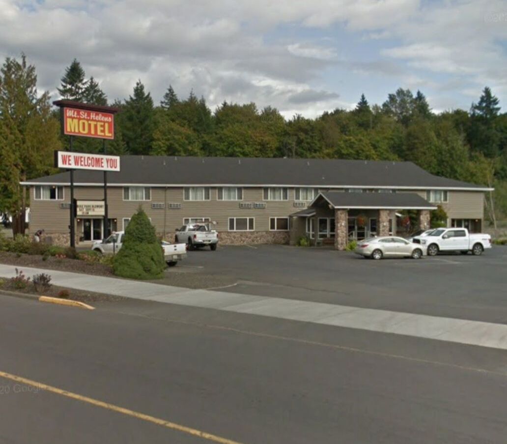 Picture of Mt. St. Helens Motel 
