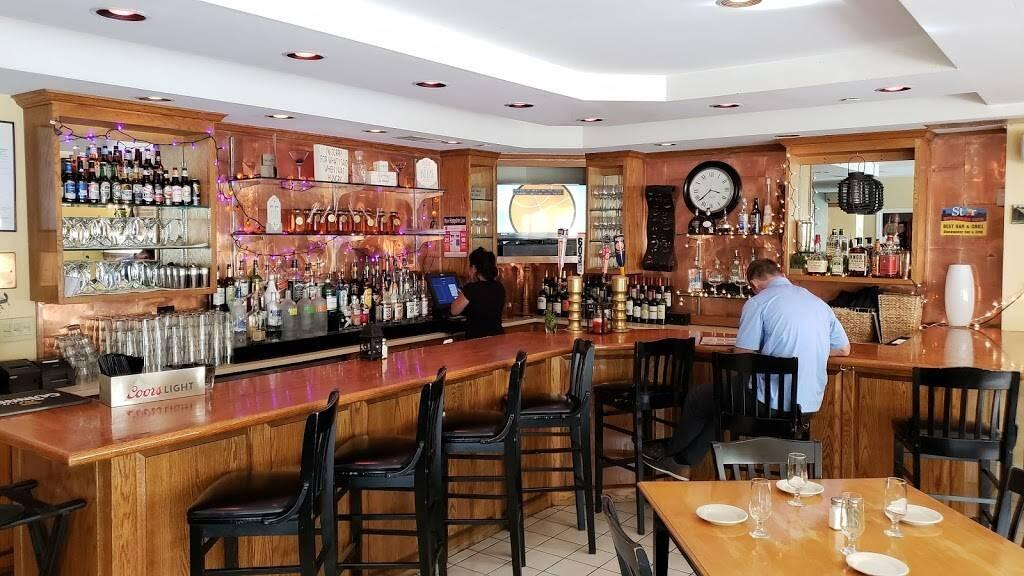 Picture of Black Water Grill