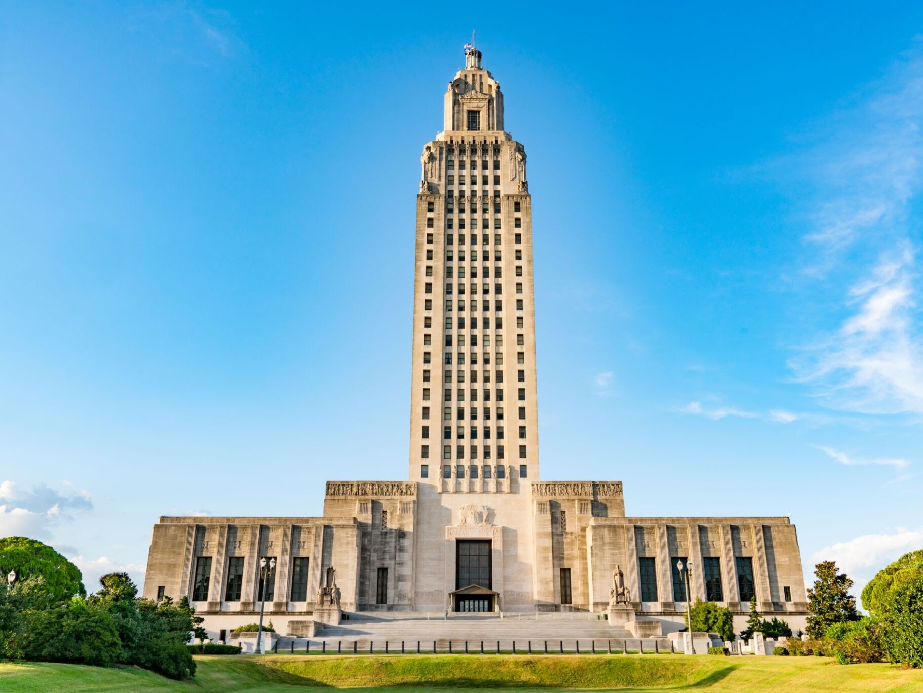 Picture of Louisiana State Capitol
