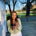 Maya Knighton 