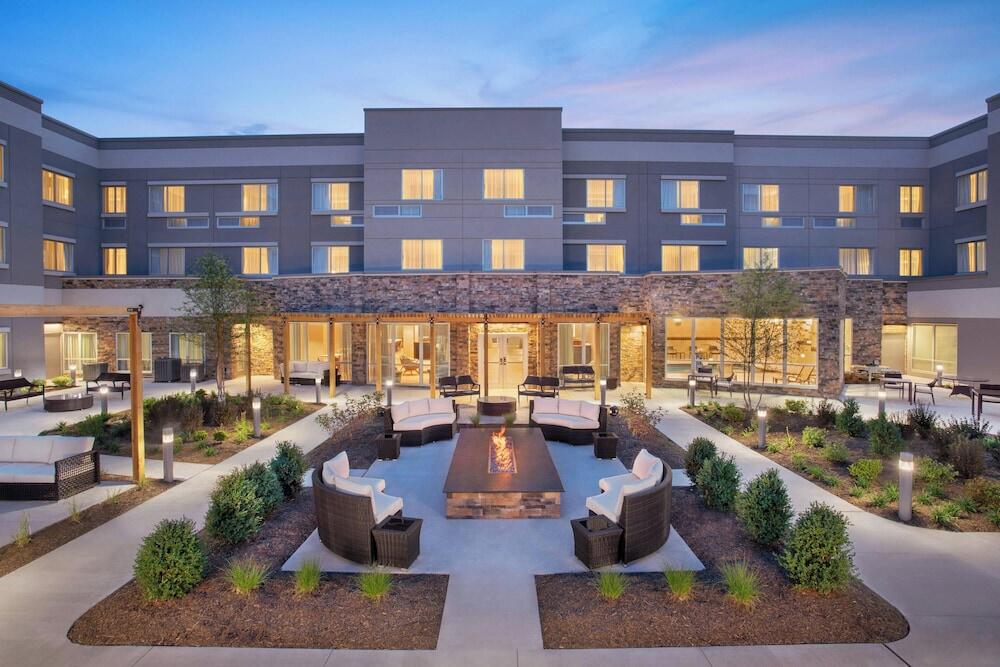 Picture of Courtyard by Marriott Wayne Fairfield