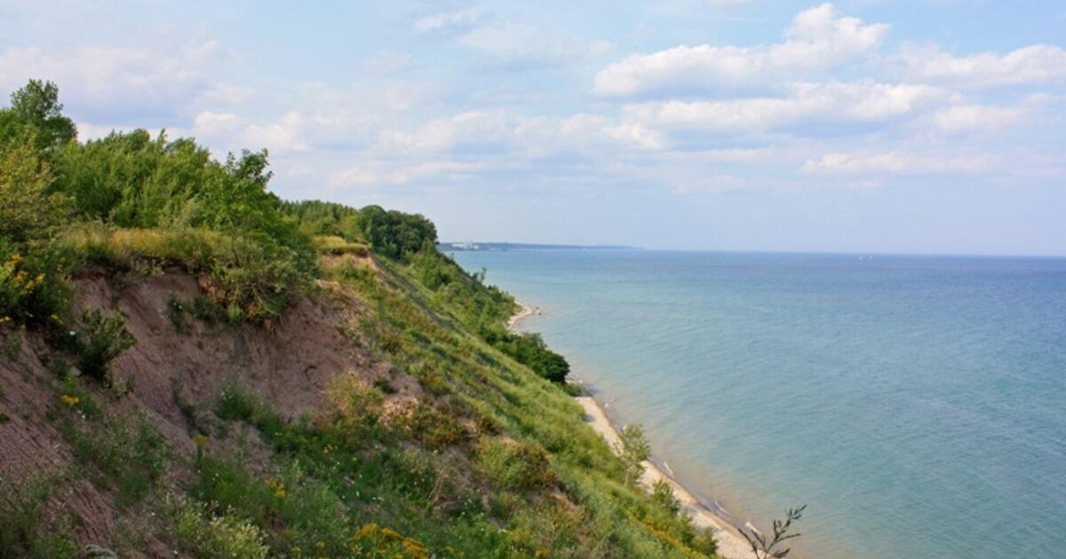 Picture of Lion's Den Gorge Nature Preserve
