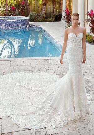 The 10 Best Sheath Wedding Dresses | The Knot