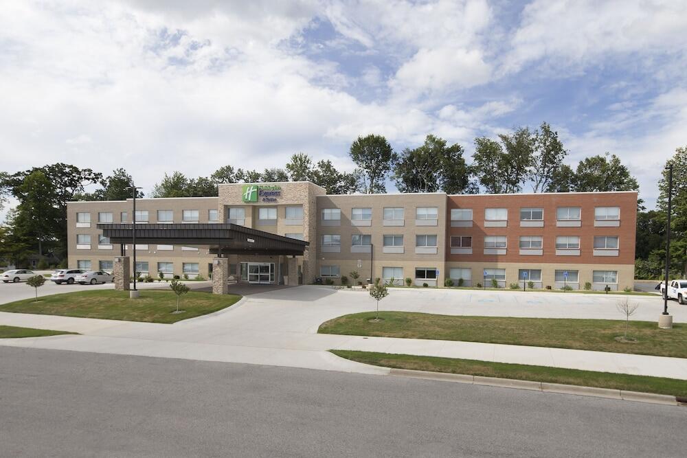 Picture of Holiday Inn Express & Suites La Porte by IHG
