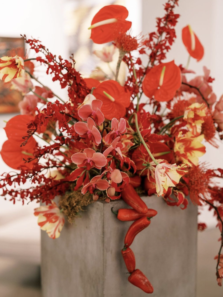 6 Wedding Flower Trends for 2023 Bouquets, Centerpieces & More