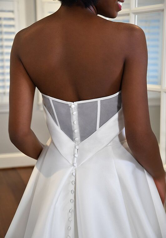 Essense of Australia D3320 Ball Gown Wedding Dress - 3