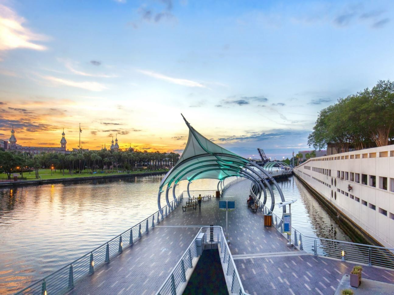 Picture of Tampa Riverwalk