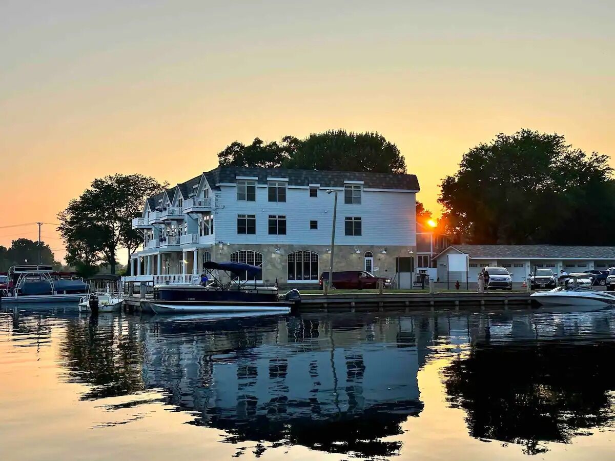 Picture of House Condo On Green Lake