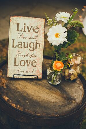 Rustic Reception Decor