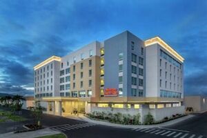 Picture of Hampton Inn & Suites Oahu / Kapolei
